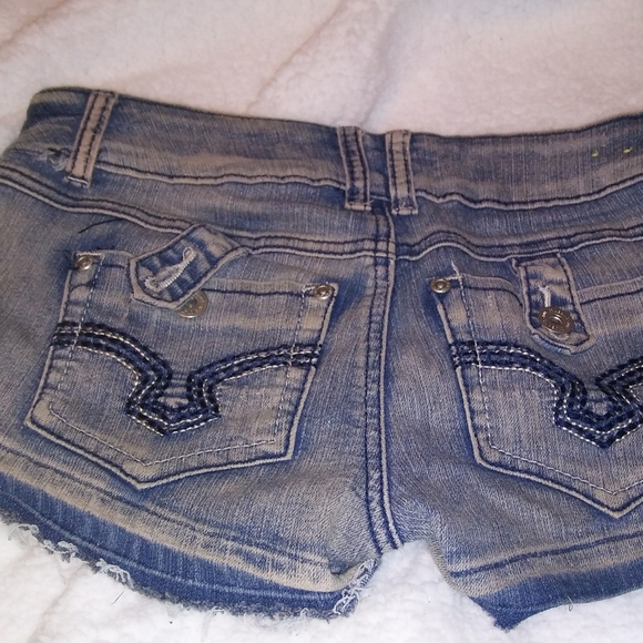 Rue 21 new shorts - Picture 2 of 4